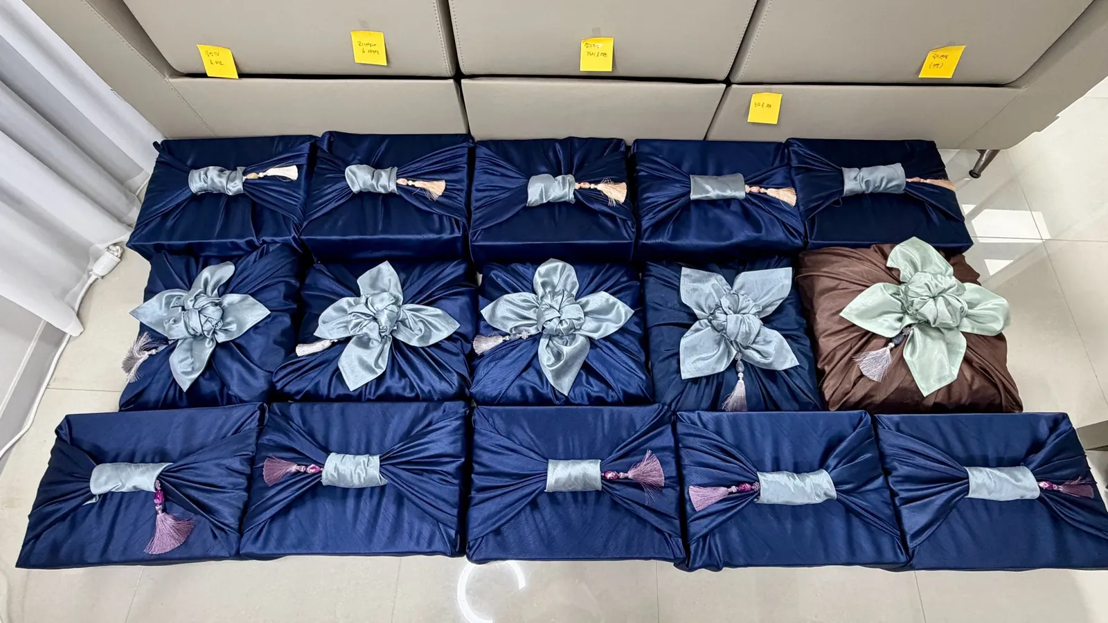 Gift sets for five channels, wrapped in bojagi cloths